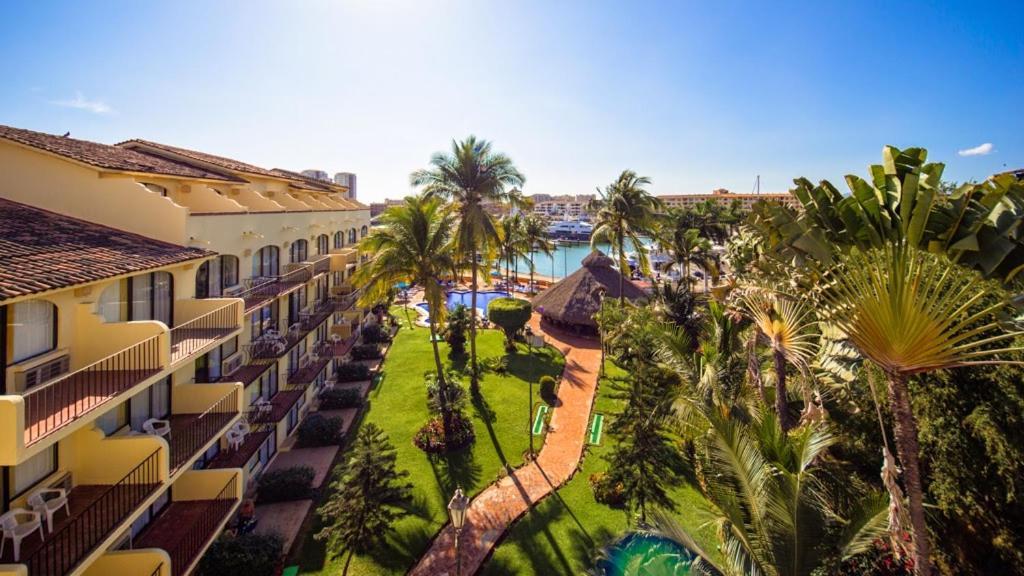 Flamingo Vallarta Hotel & Marina Puerto Vallarta Extérieur photo